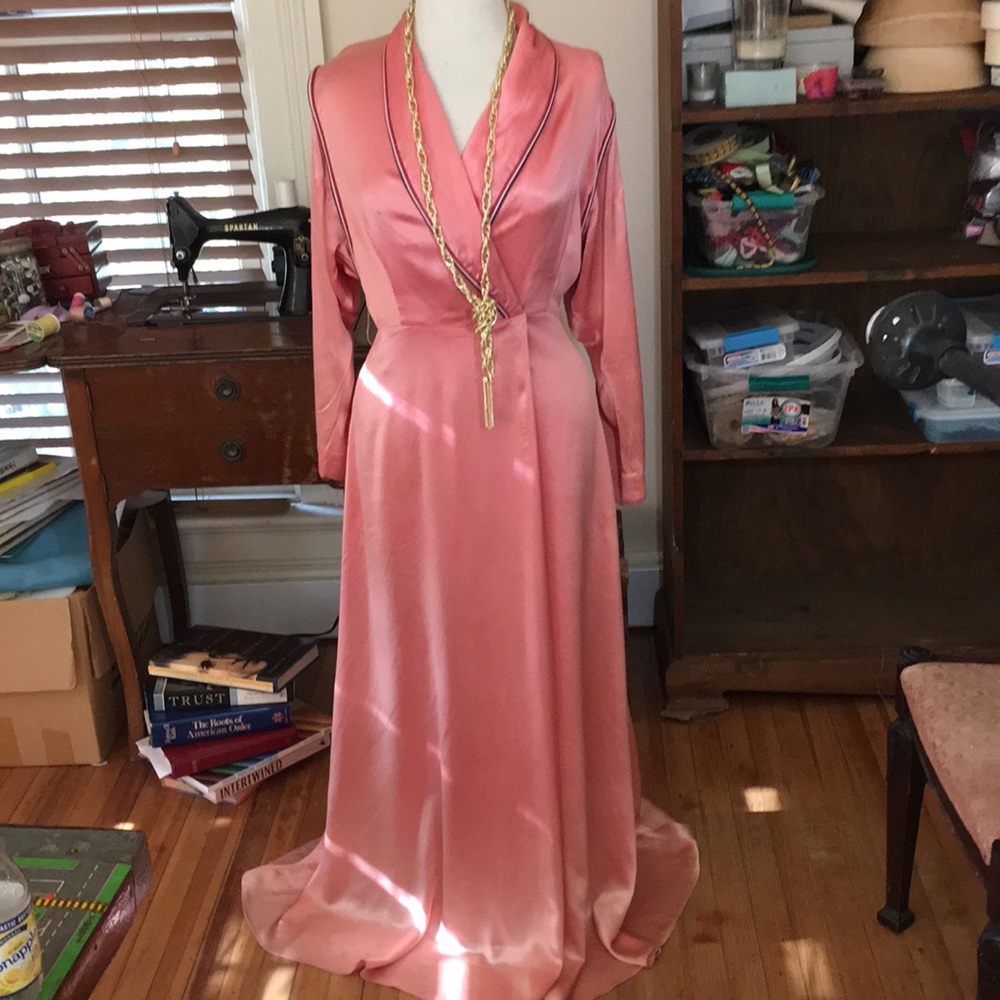 1920’s vintage antique silk satin boudoir dress